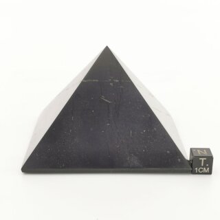 Shungit Pyramide ca. 8x8cm